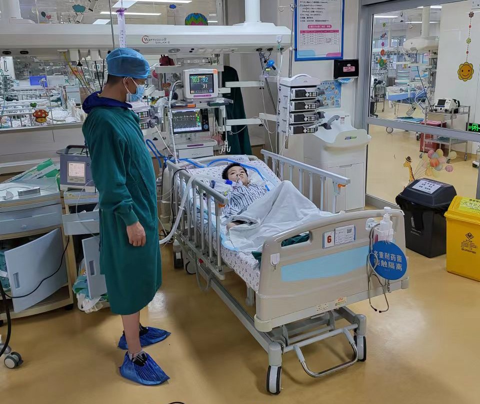 波密县跨省救护车出租公司